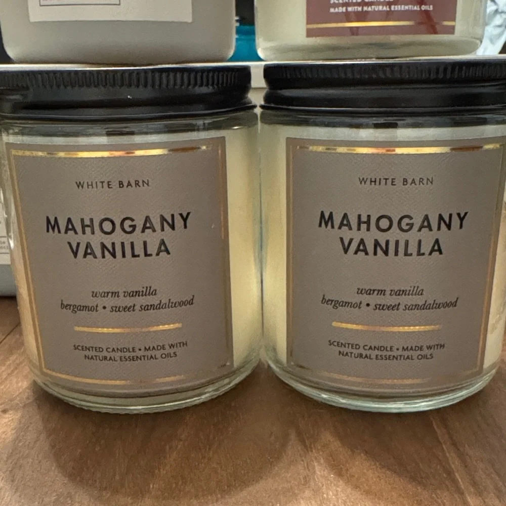 BBW / White Barn, New Single-Wick Candle, Mahogany Vanilla, Mason Jar